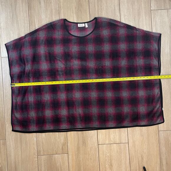 Denim & Co Plaid Fleece Poncho Top 2X/3X Red Black Pullover Plaid Cape QVC NWT - Picture 3 of 10